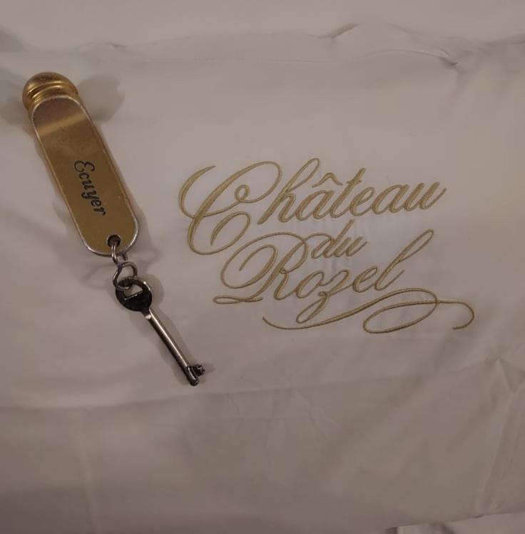 Le Rozel Les Chambres Du Chateau Du Rozel מראה חיצוני תמונה